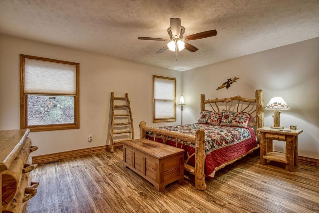 The Nuthouse Ii, Pool Table, Wifi, 1089 Free Tickets Each Paid Day, Dollywood And More Sevierville Exterior foto